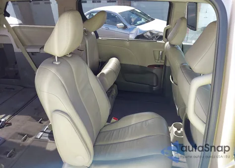 2014 Toyota Sienna Xle V6 8 Passenger из США, поврежденный, VIN 5TDYK3DC4ES442982